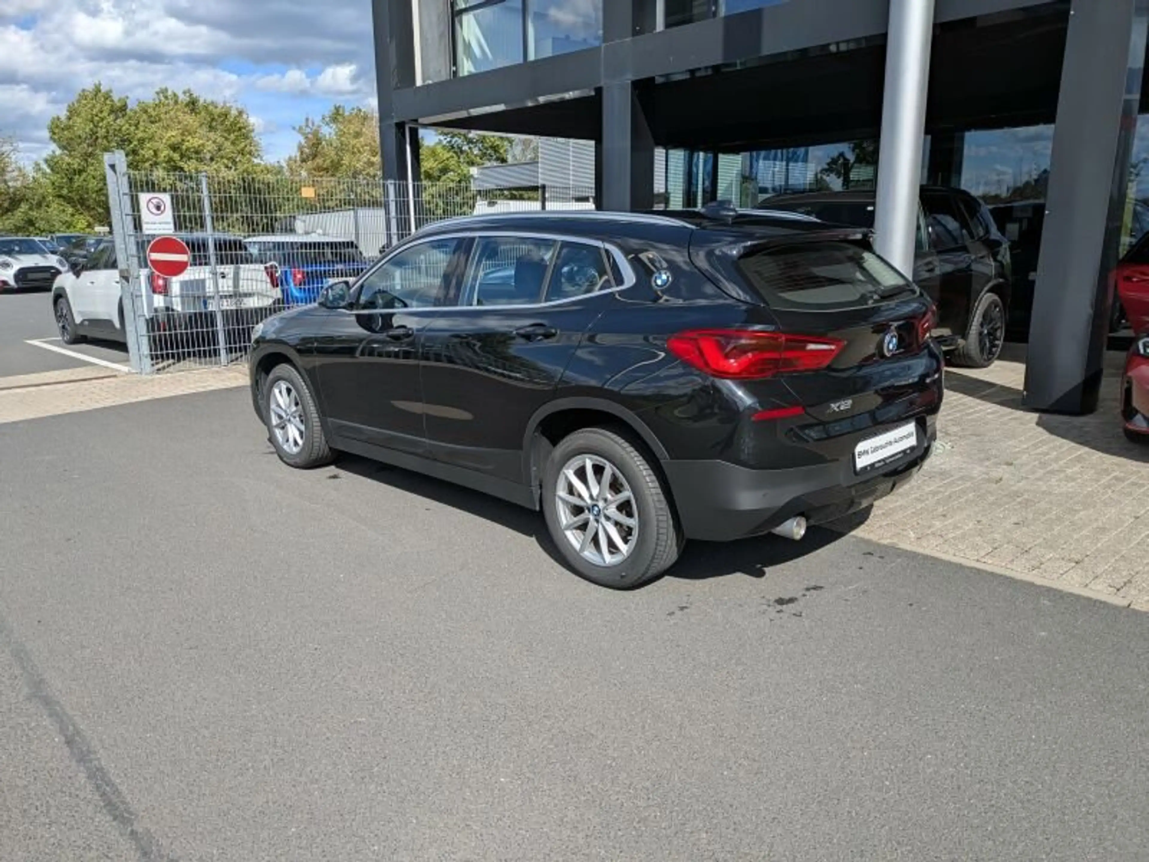 BMW X2 sDrive18i Advantage Driv.Ass. Navi. Park.Ass — photo 3