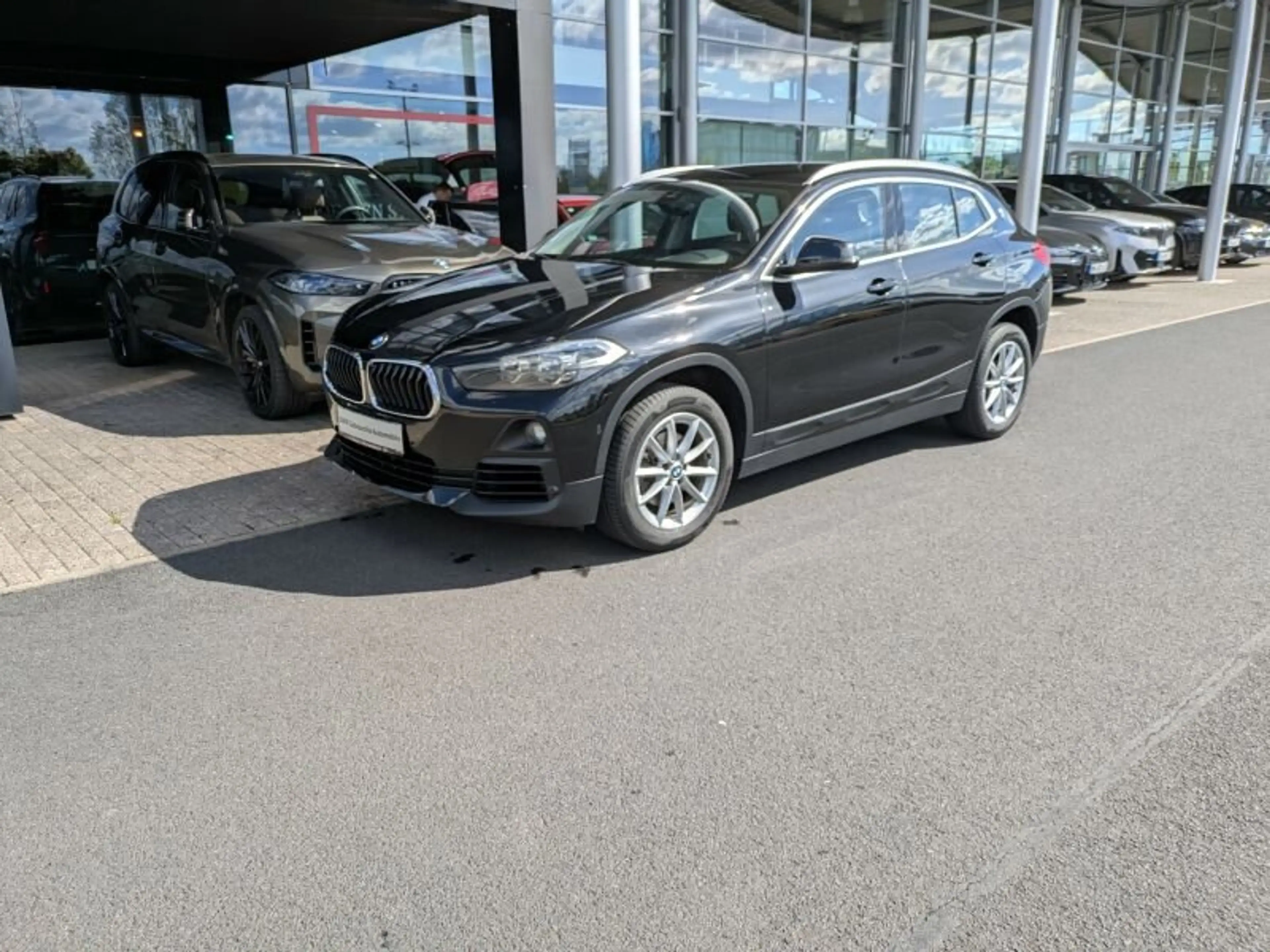 BMW X2 sDrive18i Advantage Driv.Ass. Navi. Park.Ass — photo 2