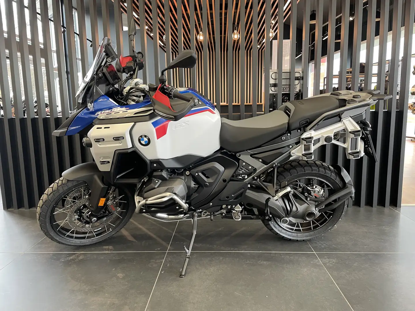 BMW R 1300 GS Adventure Blau - 1