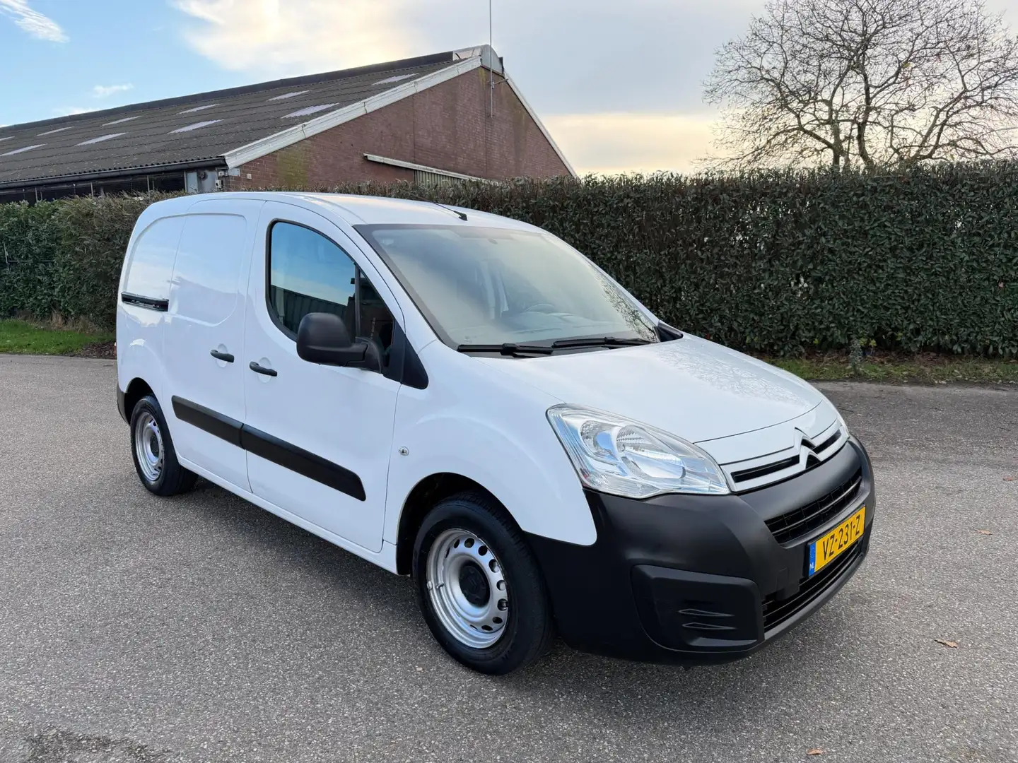 Citroen Berlingo 1.6 BlueHDI EURO6 AC 1E EIG APK 10/2026 Wit - 1