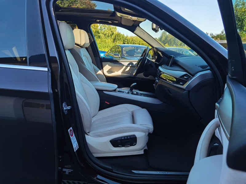 BMW X5 Baureihe X5 xDrive 40 d — photo 12