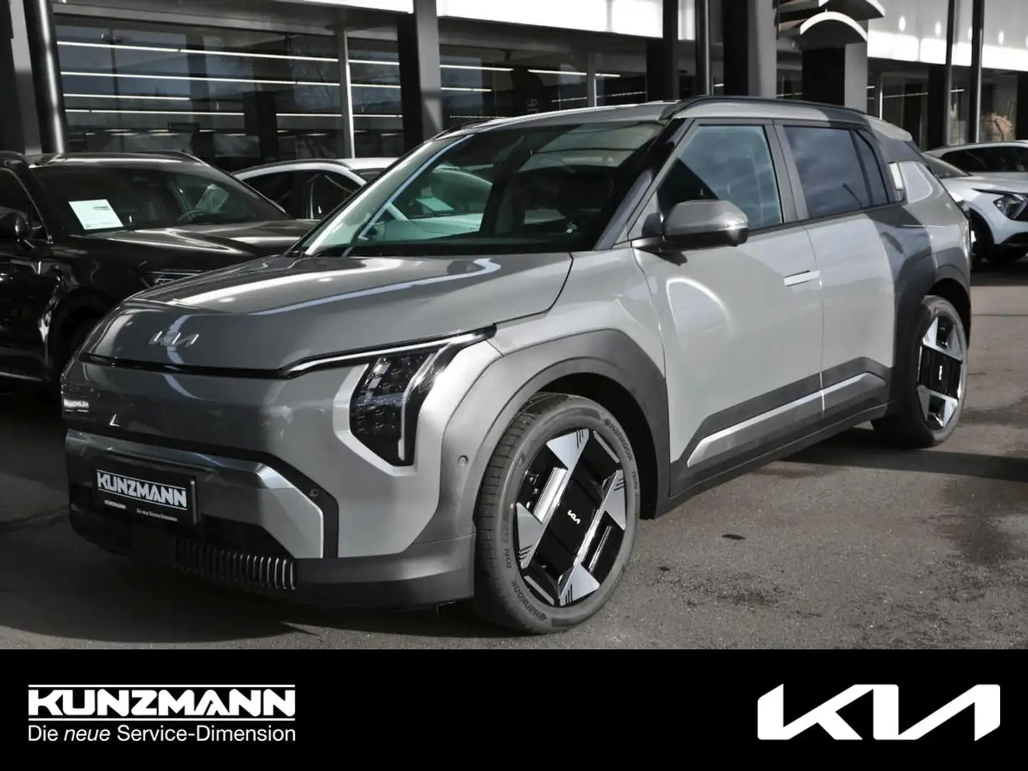 Kia EV3 58,3 kWh Earth Navi Lenkradhzg 360° ACC Grau - 1