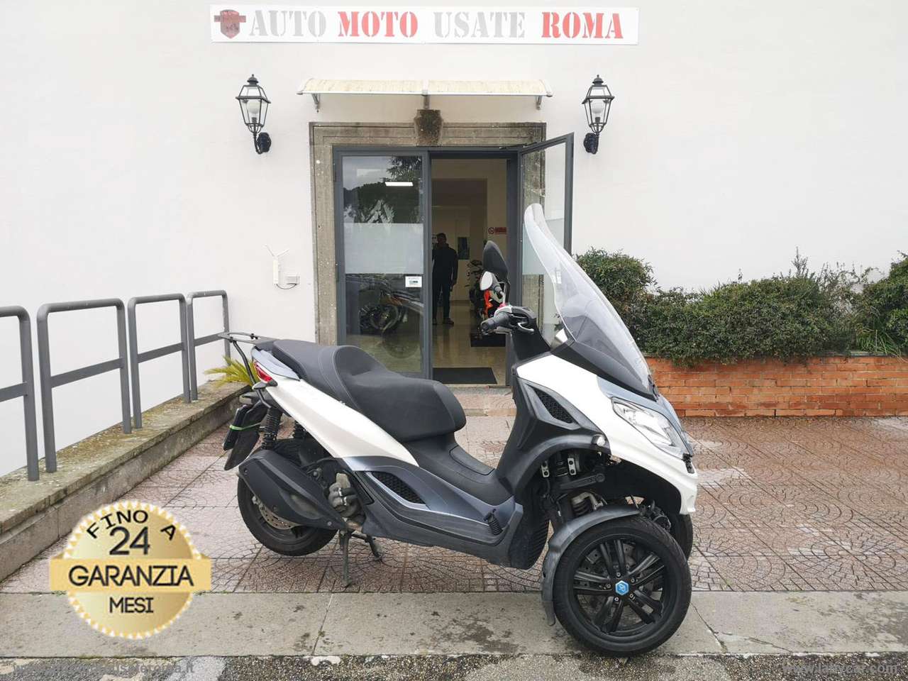 Piaggio MP3 300 MP3 300 hpe PATENTE B RATE AUTO MOTO SCOOTER