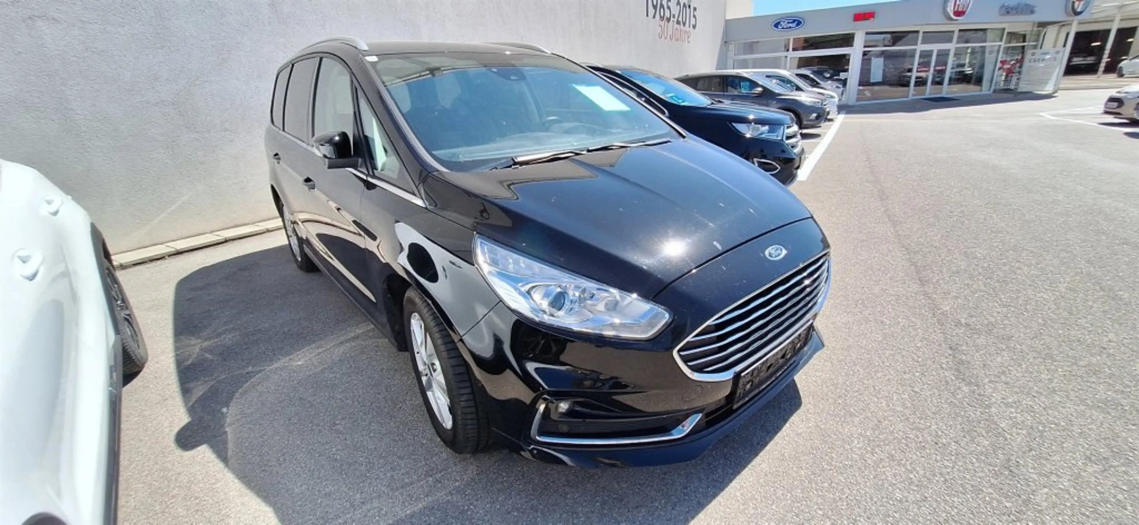 Ford Galaxy Titanium 2,0 EcoBlue — photo 2