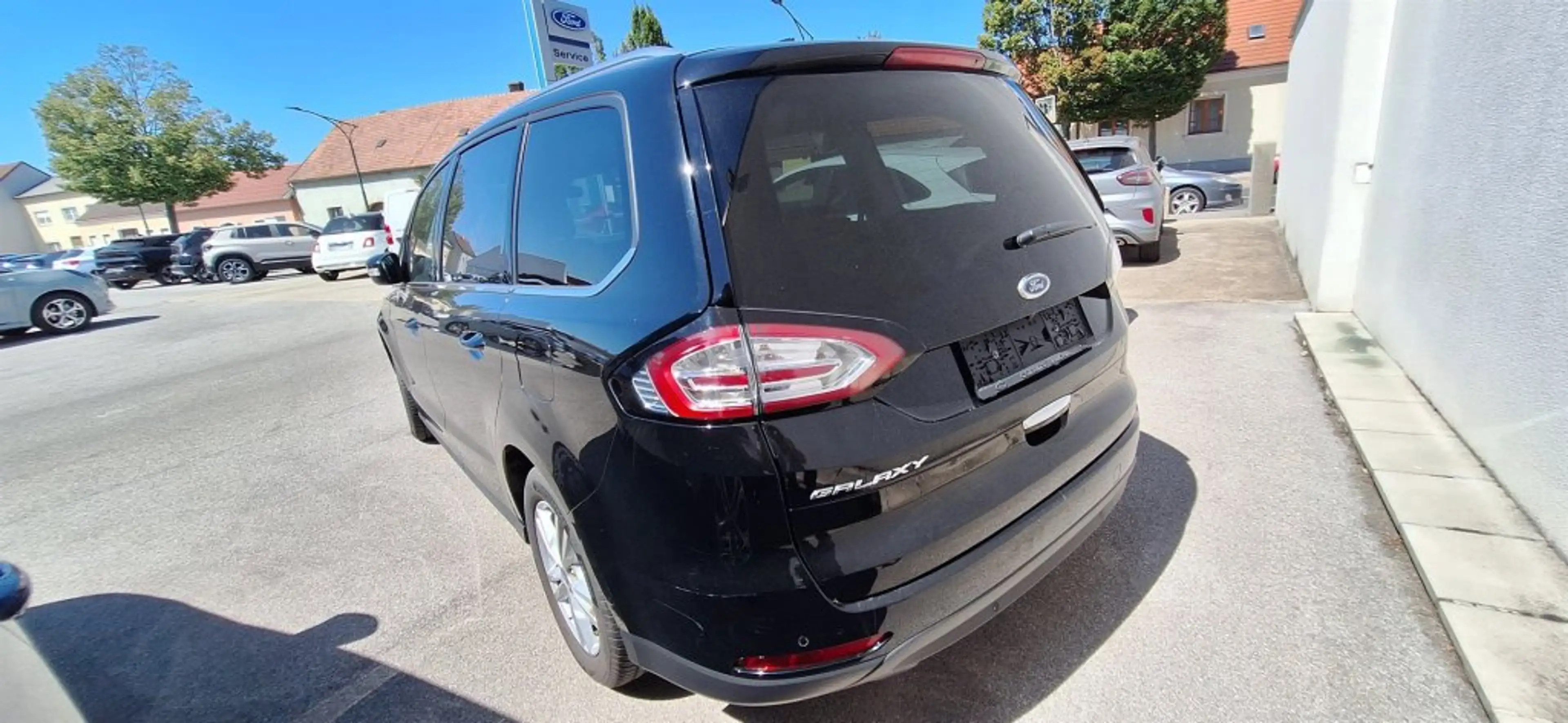 Ford Galaxy Titanium 2,0 EcoBlue — photo 4