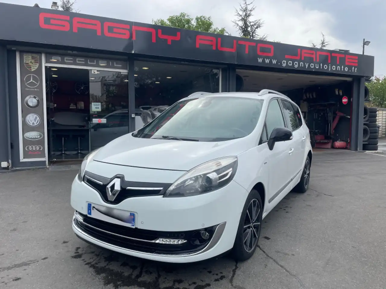 Renault Grand Scenic 1.2 TCE 130CH ENERGY BOSE 5 PLACES