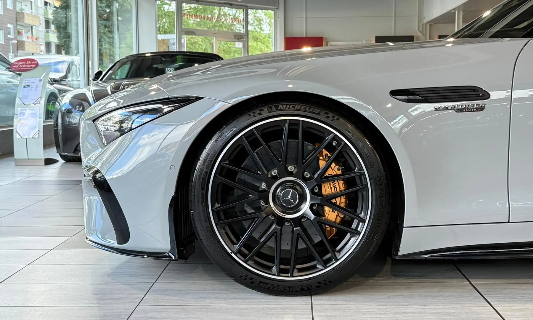 Mercedes-Benz SL 63 AMG 4Matic*Aero*Keramik*PremiumPlus*HuD* Grey - 2