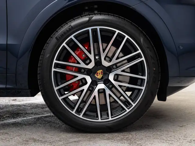 Porsche Cayenne view 5
