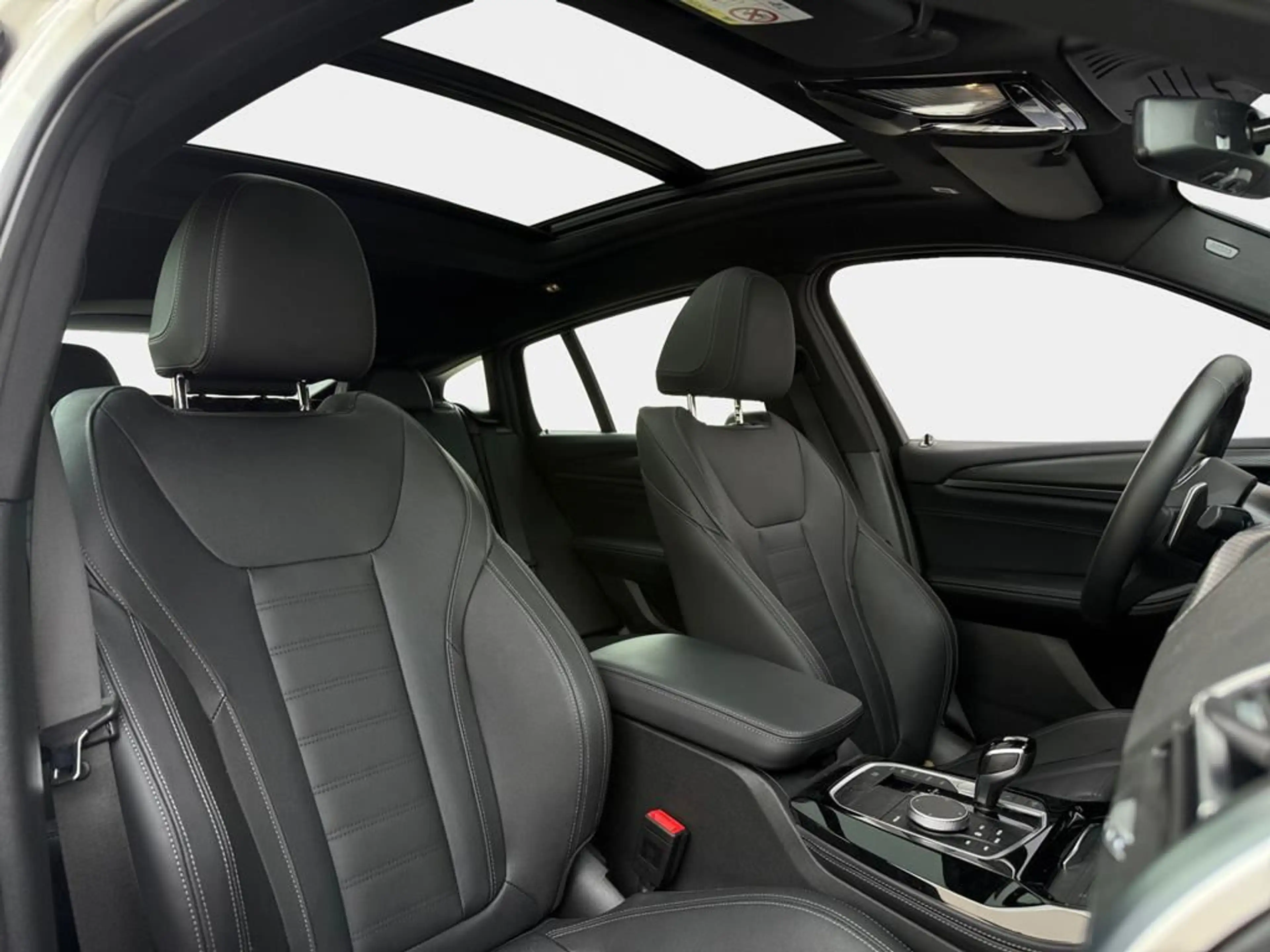 BMW X4 M Sport — photo 14