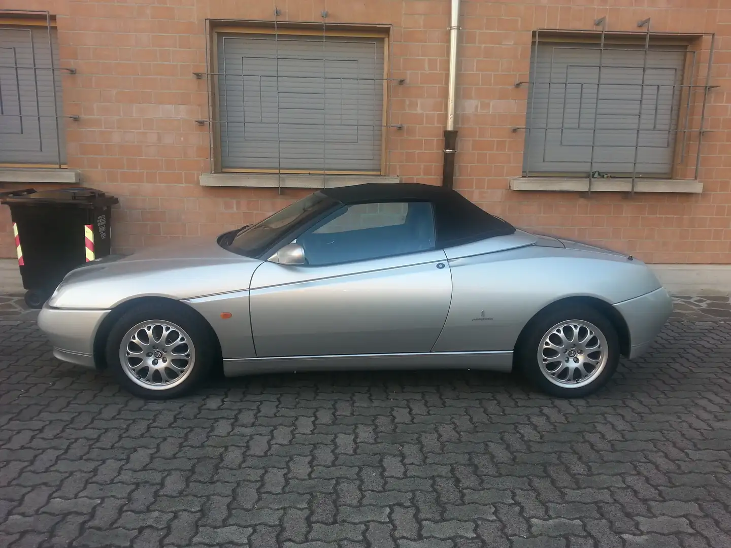 Alfa Romeo Spider GTV spider Gris - 1