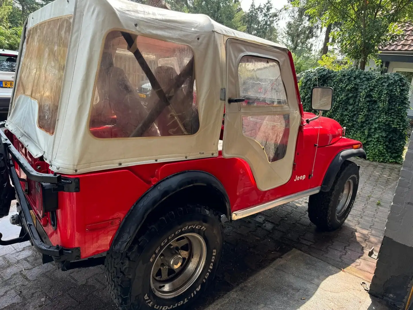 Jeep CJ-5 Roşu - 2