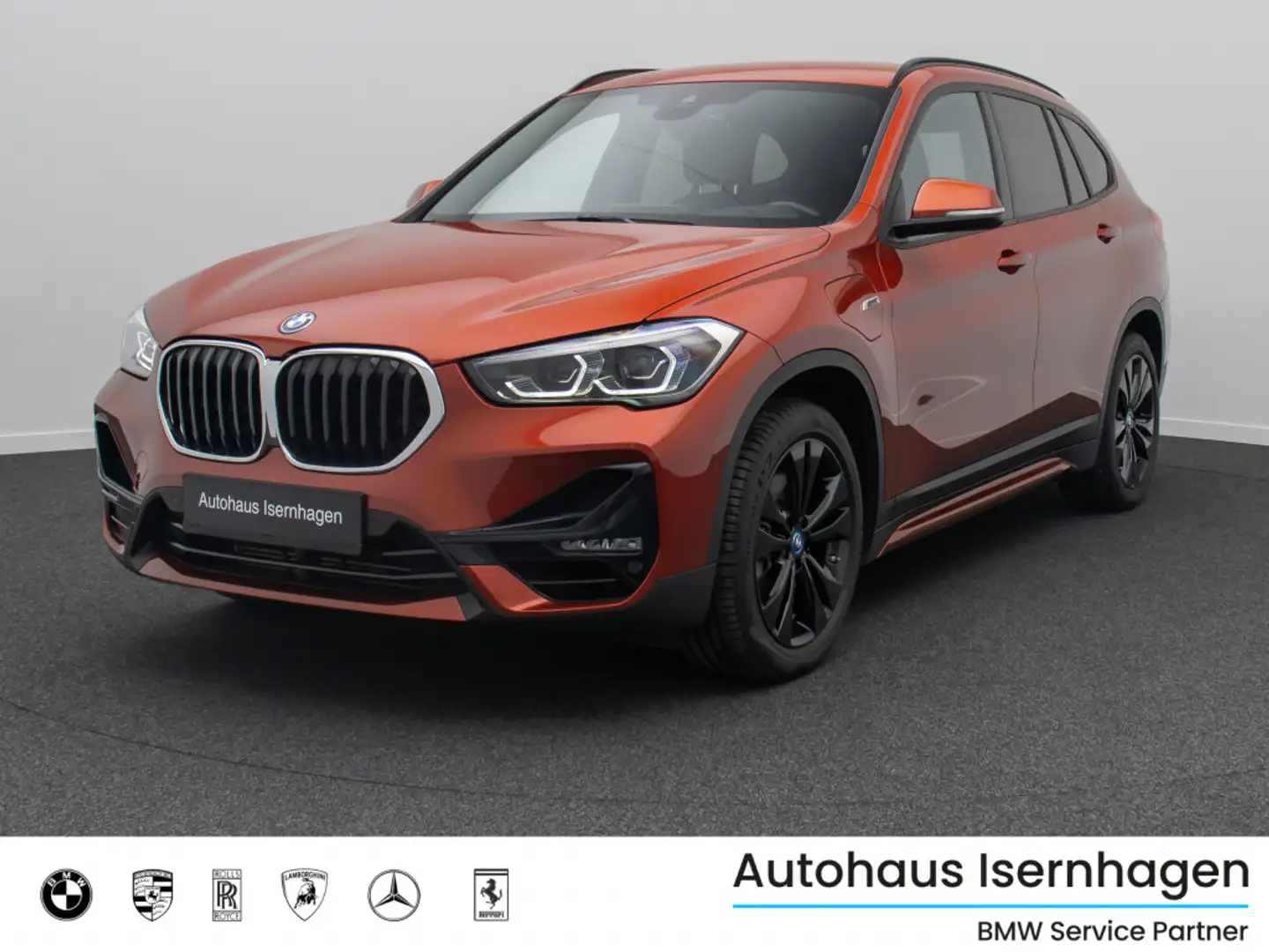 BMW X1 Sport Line ParkAss DAB Alarm HUD 18Zoll Portocaliu - 1