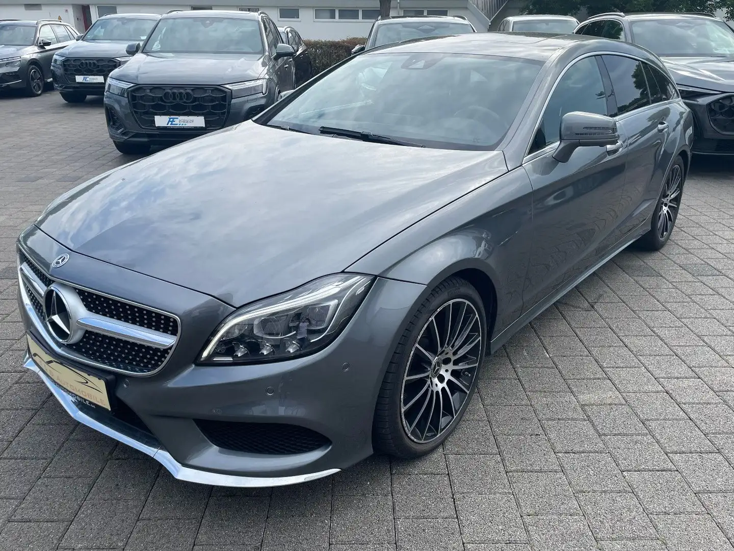 Mercedes-Benz CLS CLS 250 d 4Matic Schooting Brake*3xAMG*360°*H/K* Gris - 2