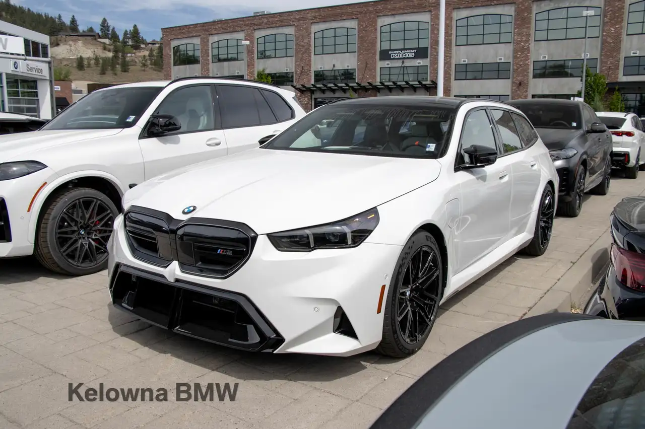 2026 BMW M5