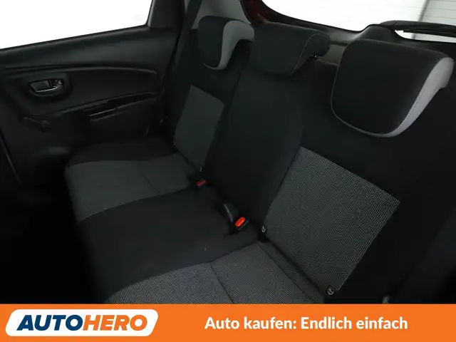 Toyota Yaris view 14