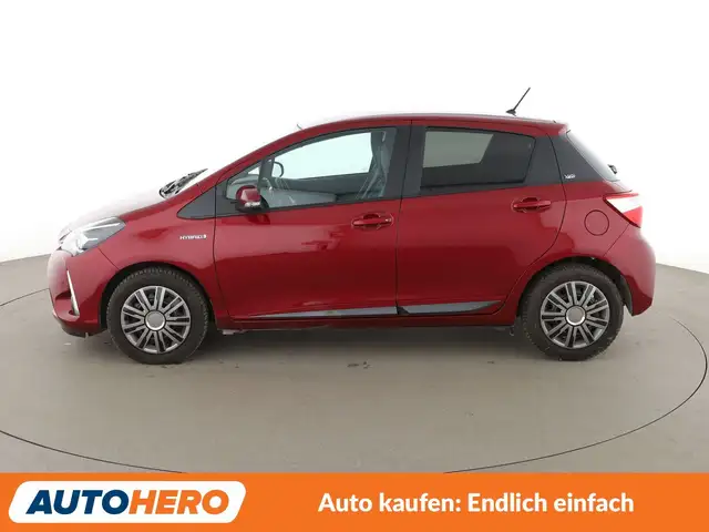 Toyota Yaris view 3