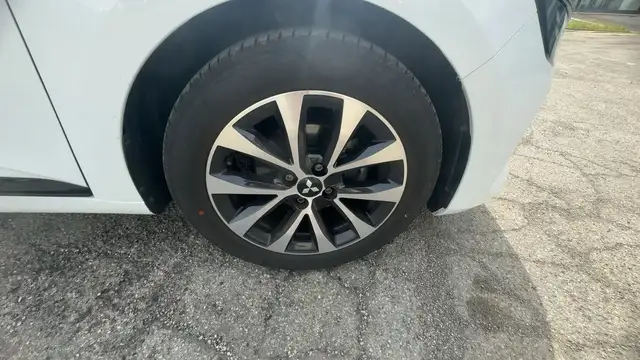 Mitsubishi Colt view 7