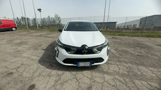 Mitsubishi Colt view 2