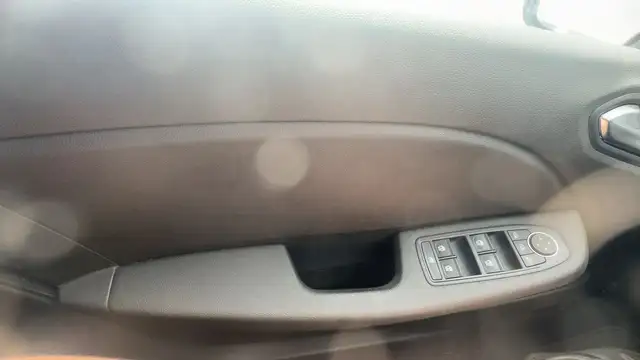 Mitsubishi Colt view 13