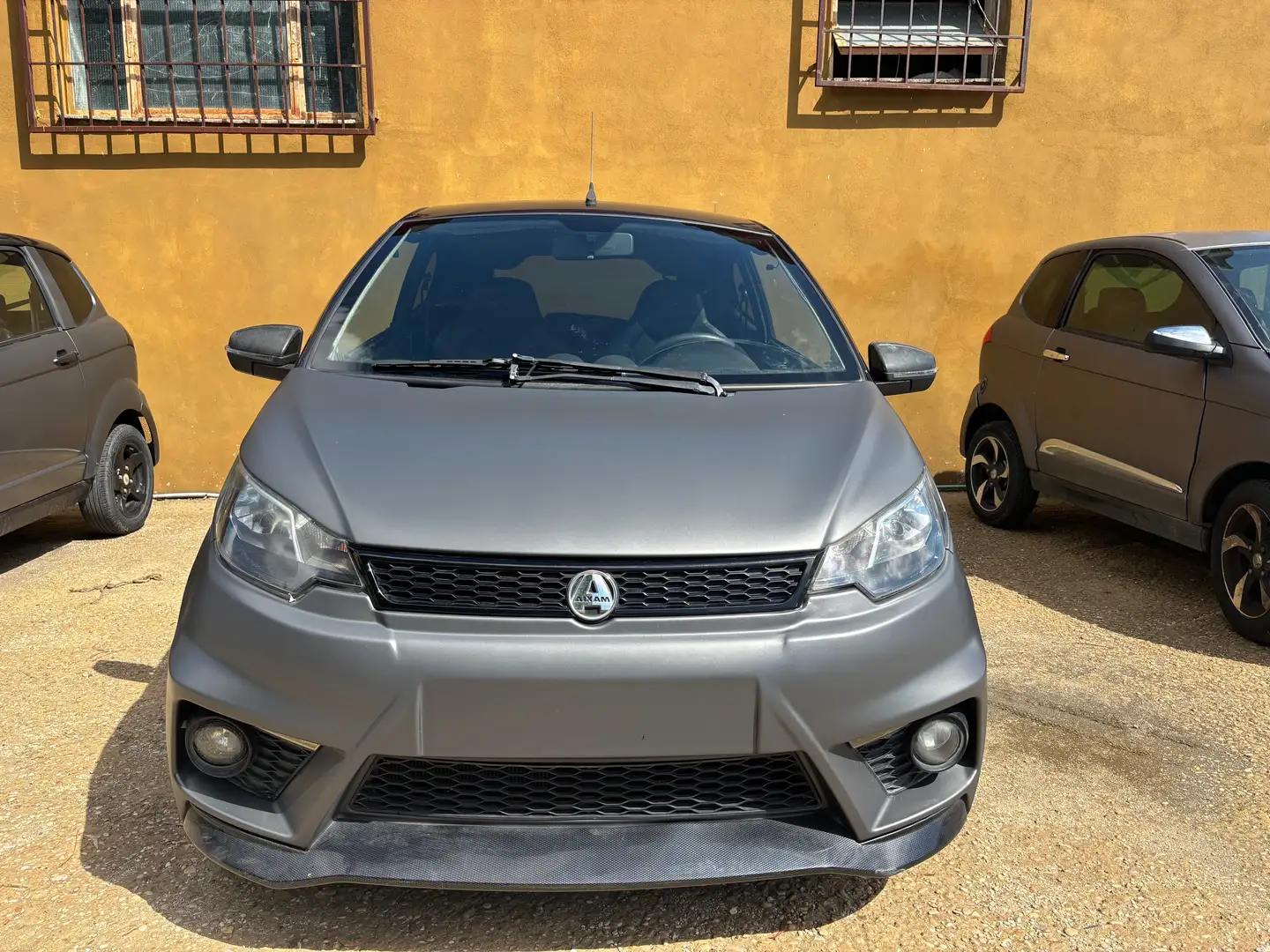 Aixam GTO GTO CON ABS Grigio - 1