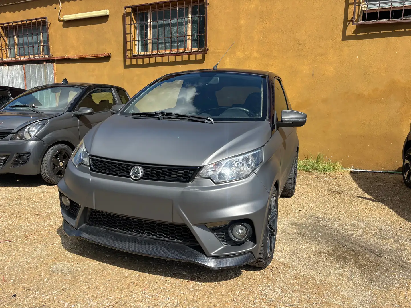 Aixam GTO GTO CON ABS Grigio - 2