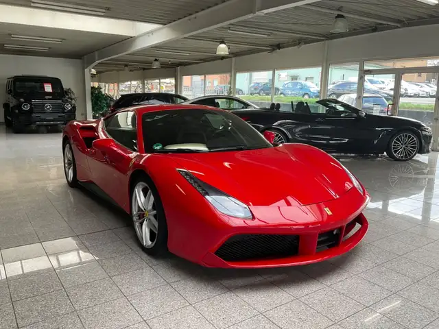 Ferrari 488 Coupé DCT-CARBON-LIFT-KERAMIK-Dt.AUTO-20