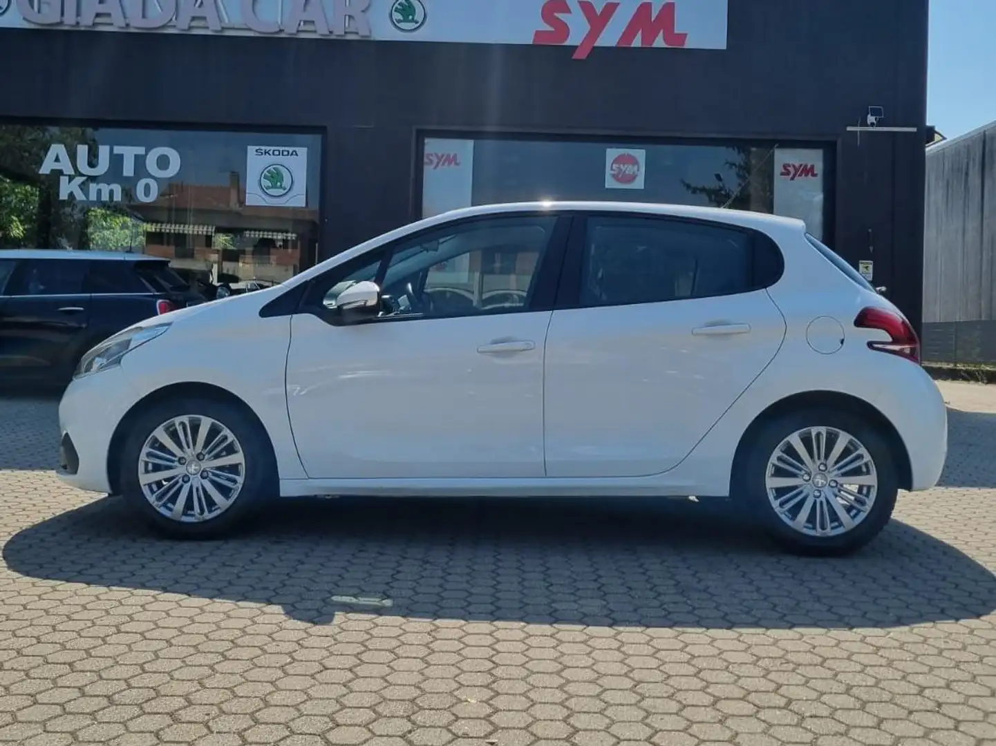 Peugeot 208 208 I 2015 5p 1.2 puretech Allure gpl 82cv Bianco - 2