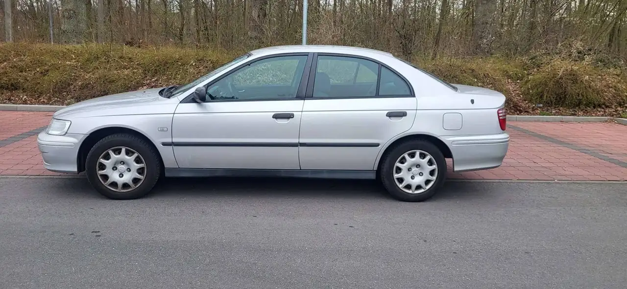 Honda Accord 1.8i S, foto 1