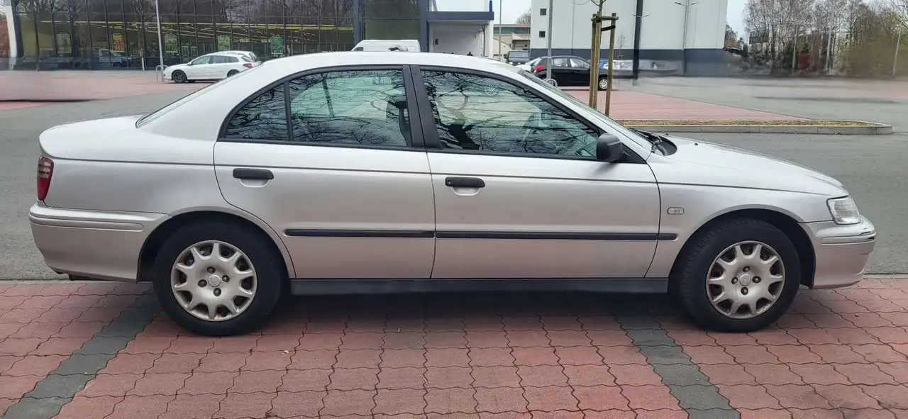 Honda Accord 1.8i S, foto 3