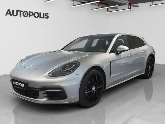 Porsche Panamera Sport Turismo 4 E-Hybrid