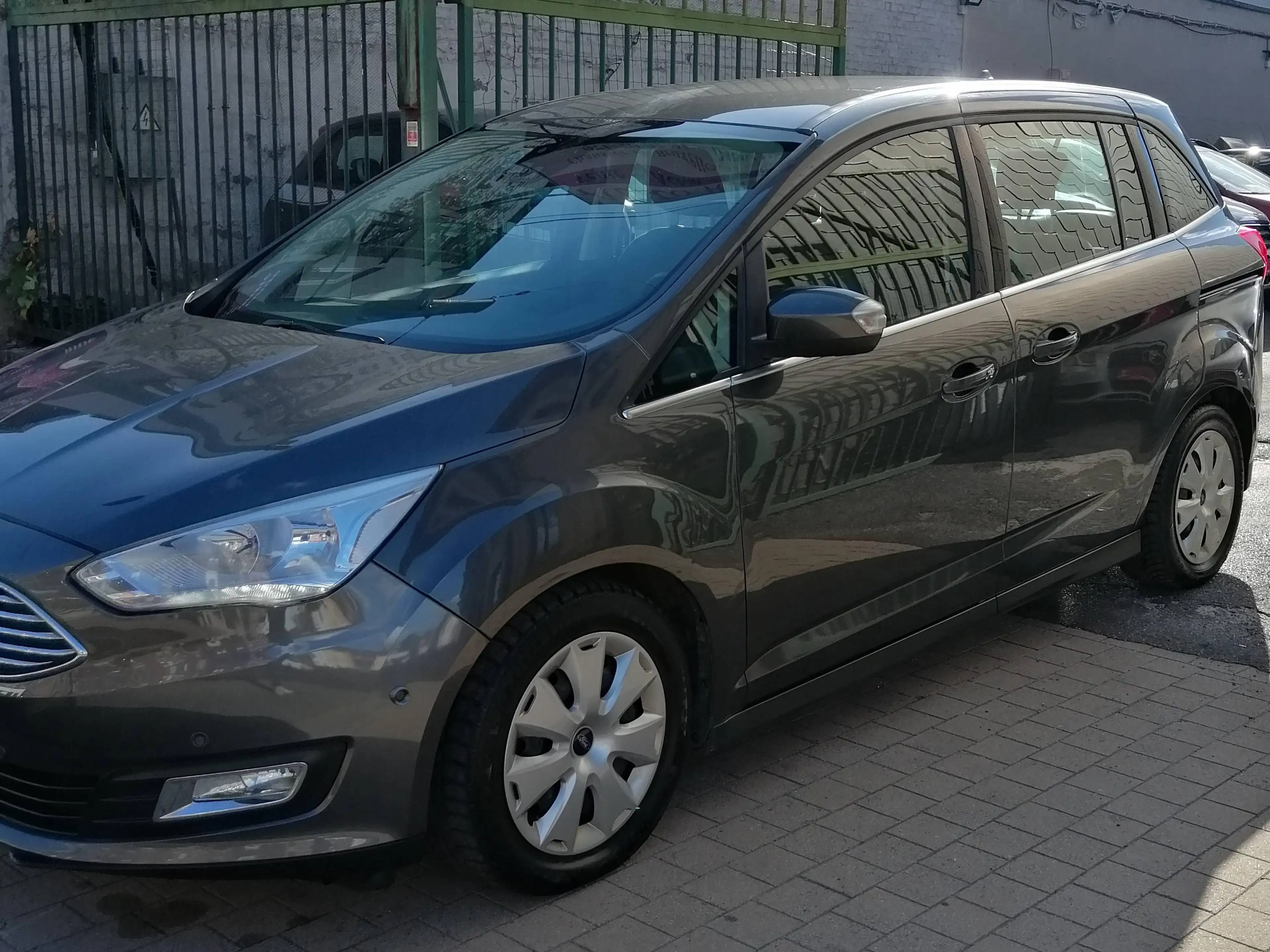 Ford Grand C-Max Grand C-Max 1.6 TDCi Trend Style Start-Stop — photo 3