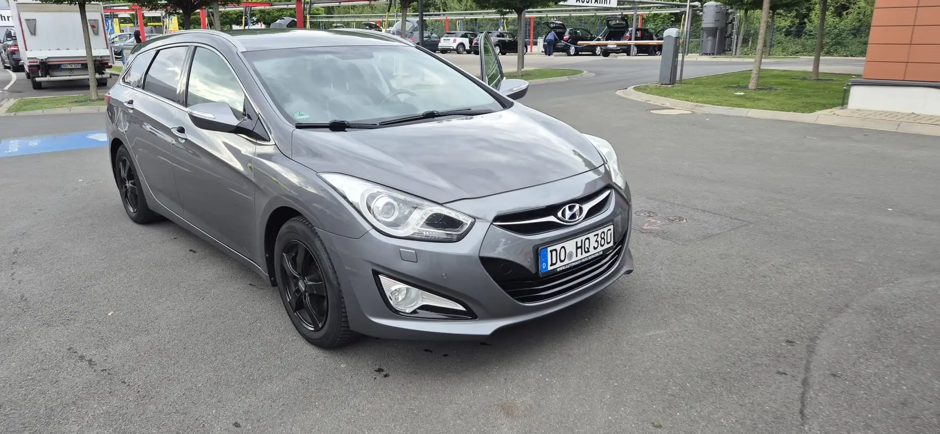 Hyundai i40 1.7 CRDi Style Grijs - 1