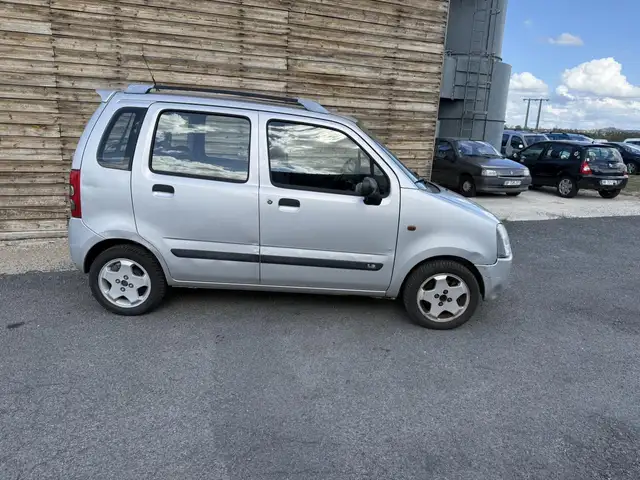 Suzuki Wagon R view 8