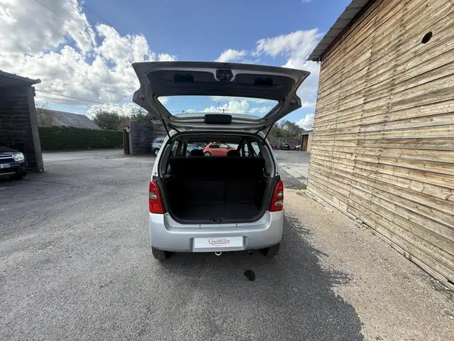 Suzuki Wagon R view 4