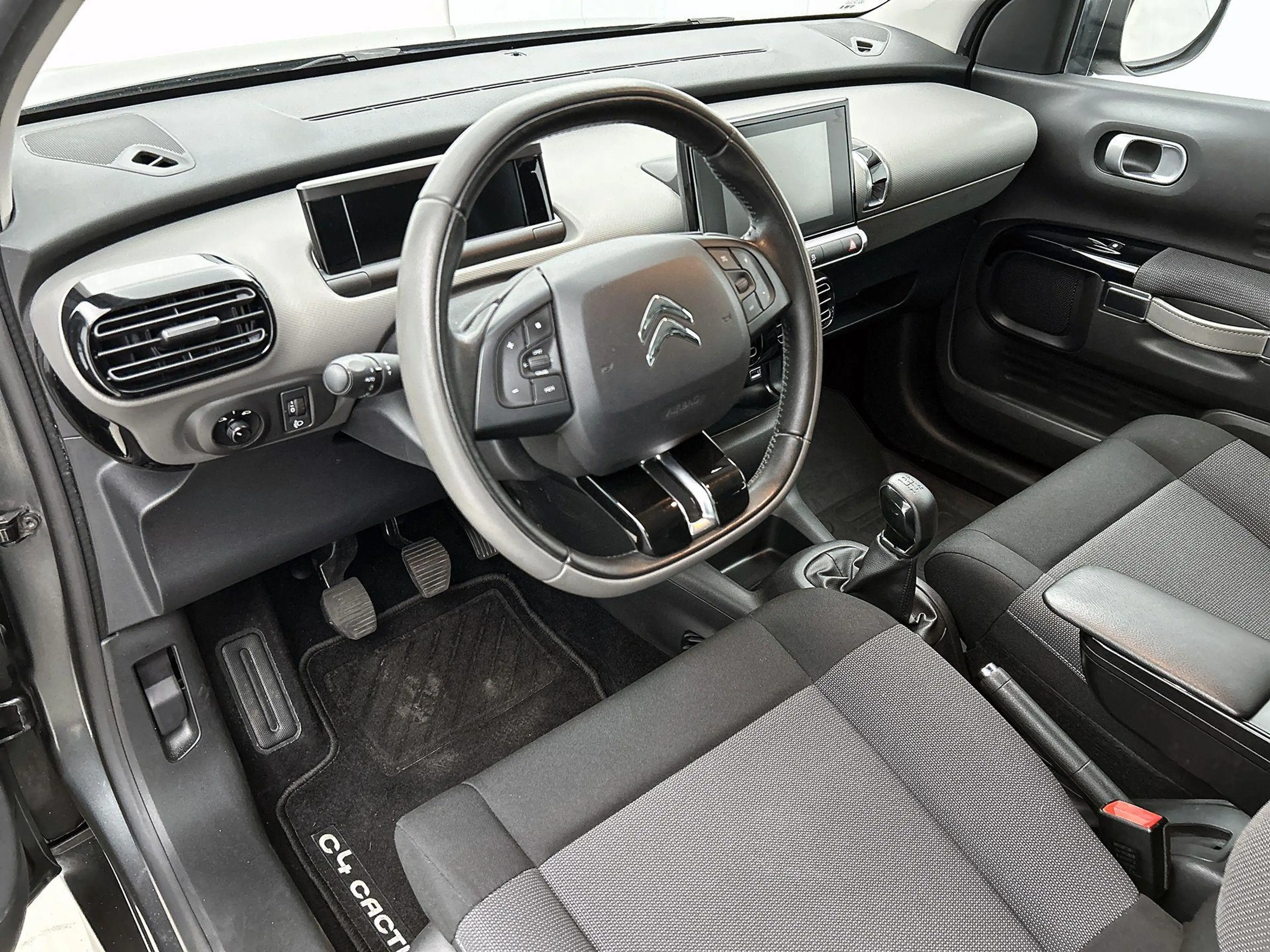 Citroen C4 Cactus 1.2 PureTech Business Plus | camera | Climate Cont — photo 8