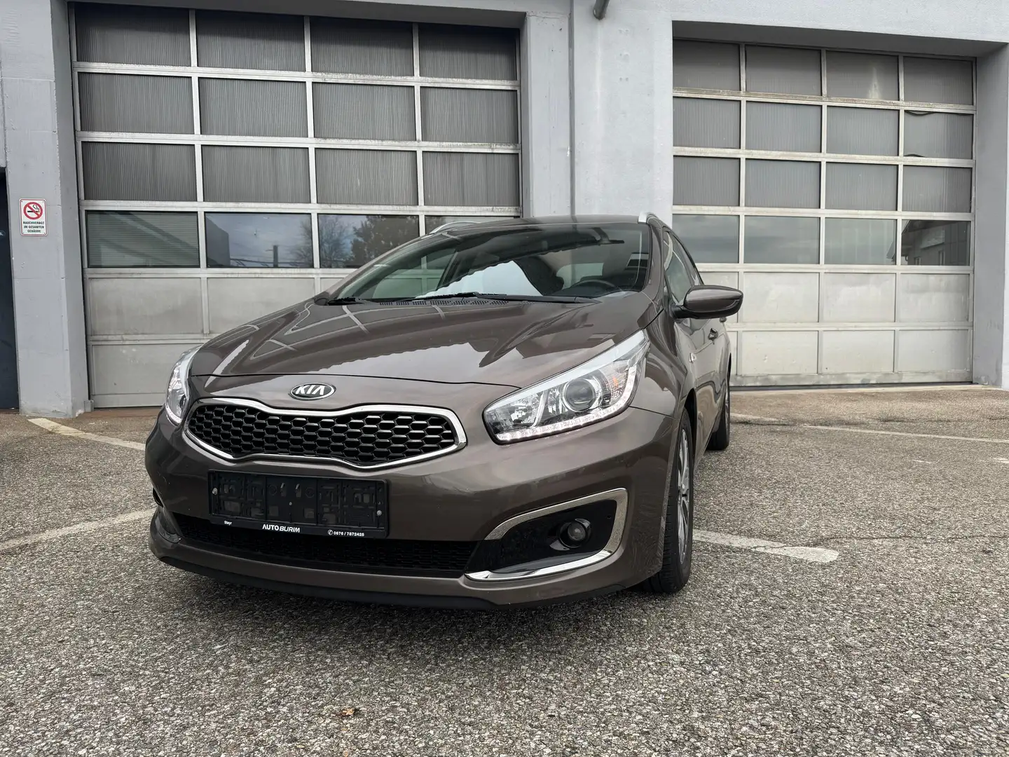Kia Ceed SW / cee'd SW Attract/Kamera/Navi/LED/Tempomat. Beige - 2