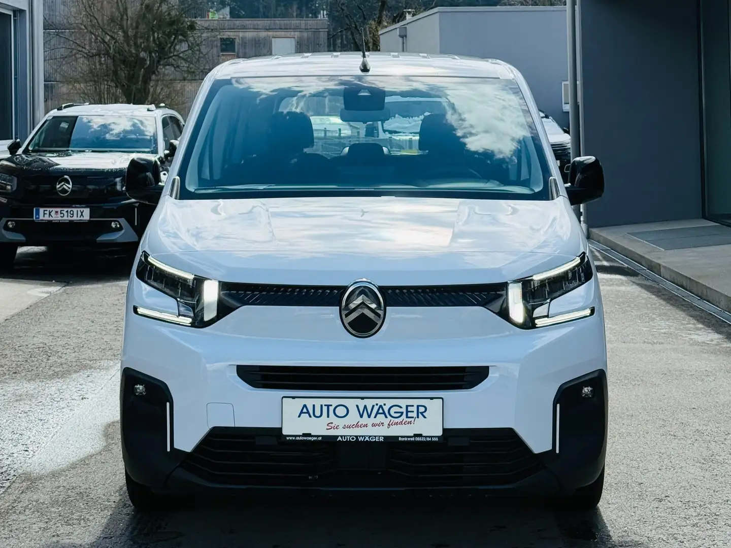 Citroen Berlingo Plus M Weiß - 2