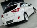 Hyundai i30 1.6 CRDi Move*1ER PROP + CLIM + JANTES + GARANTIE* Blanc - thumbnail 2