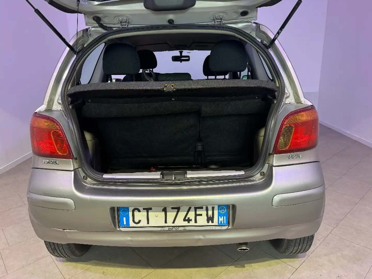 Toyota Yaris 1.0i 16V cat 3 porte Sol Blue Silber - 2