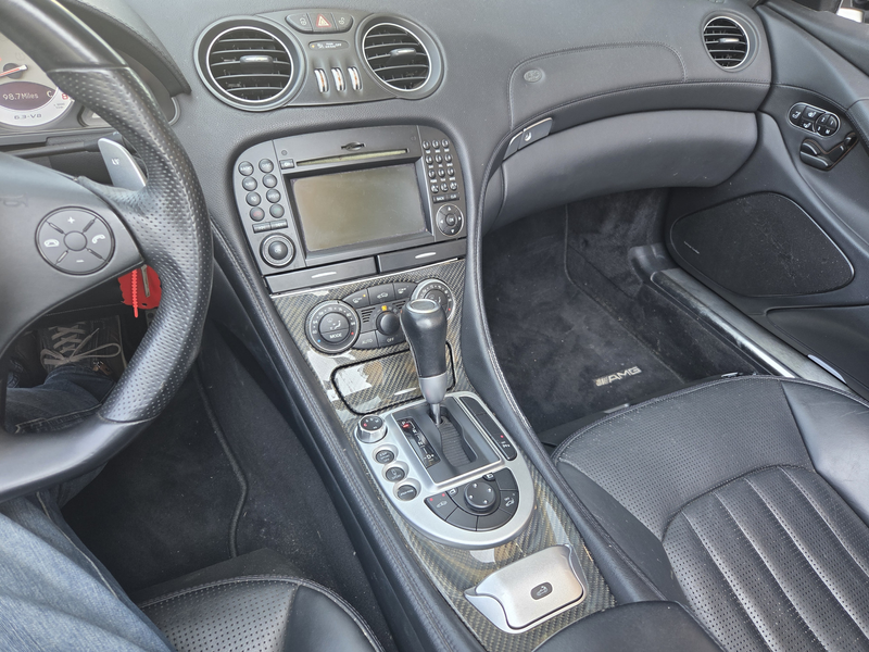 Mercedes-Benz SL 63 AMG Performance V8 525Pk — photo 24
