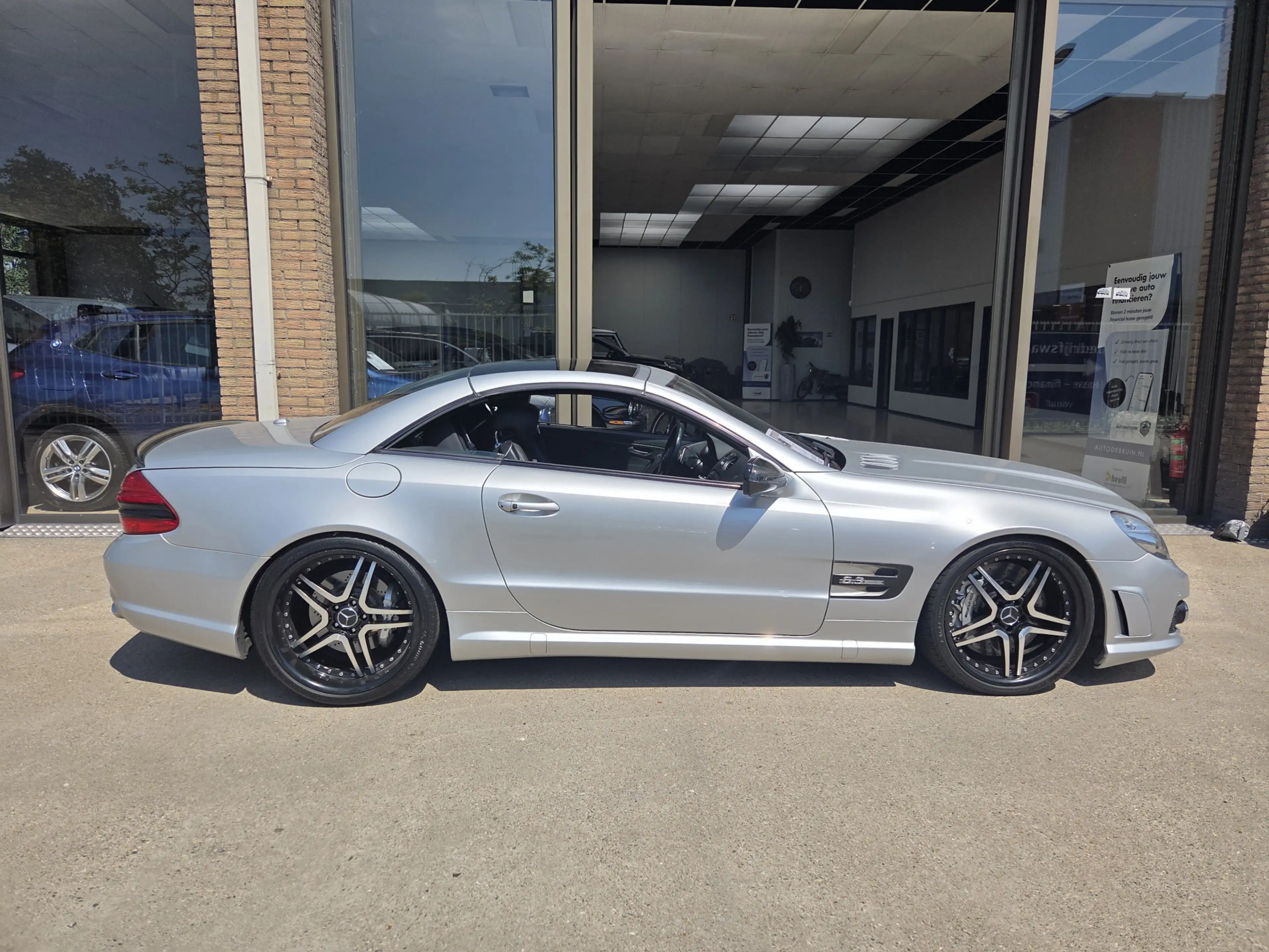Mercedes-Benz SL 63 AMG Performance V8 525Pk — photo 9