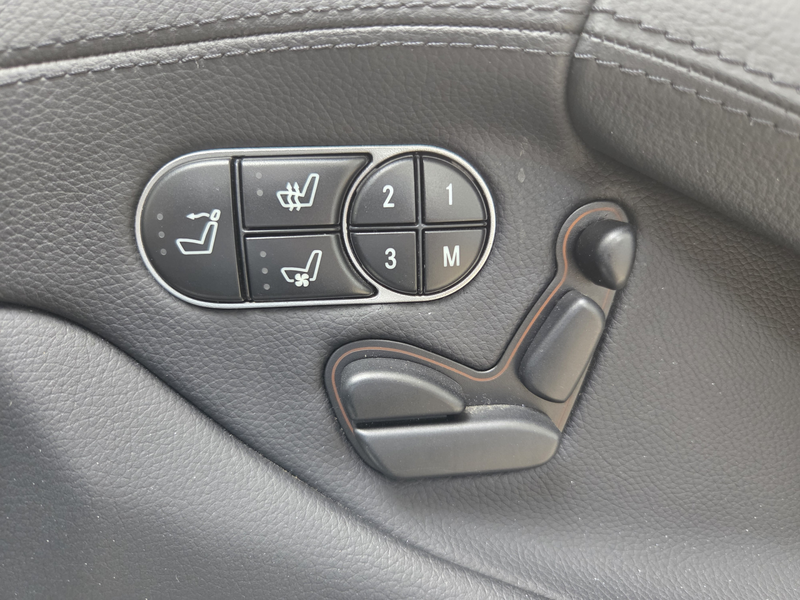 Mercedes-Benz SL 63 AMG Performance V8 525Pk — photo 18