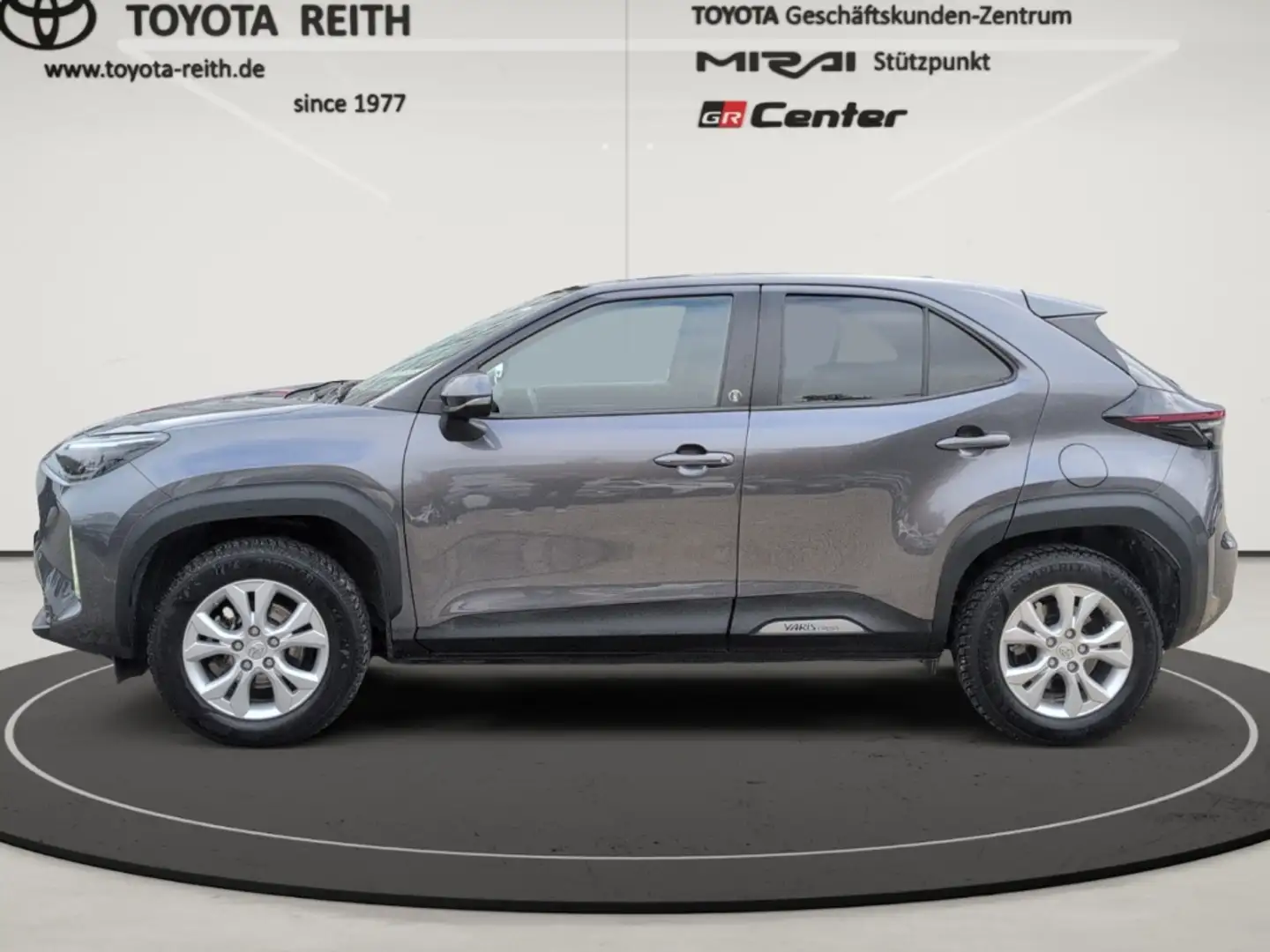 Toyota Yaris Cross Hybrid FWD Team Deutschland LED Apple CarPlay Andr Grau - 2