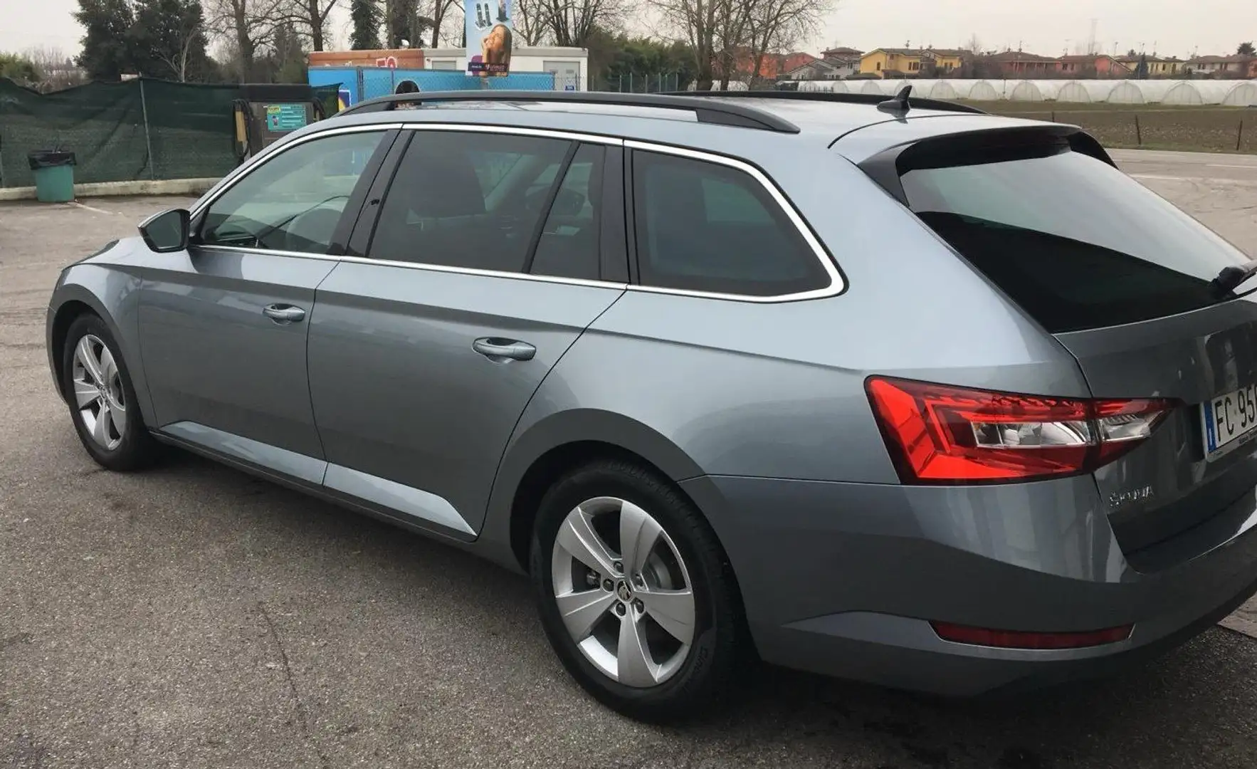 Skoda Superb Superb III 2016 Wagon 2.0 tdi Executive 150cv dsg - 2