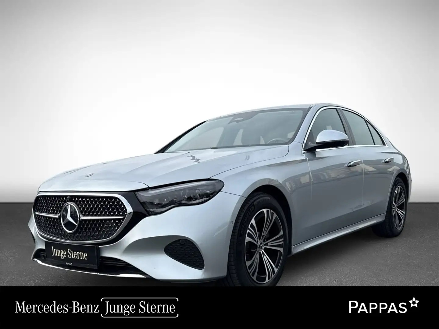 Mercedes-Benz E 220 d Limousine LED PTS Distr Airm Cam SHZ Silber - 1