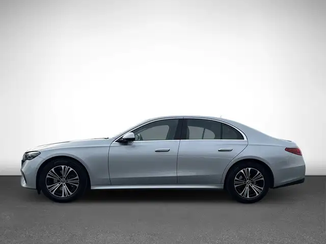 Mercedes-Benz E 220 d Limousine LED PTS Distr Airm Cam SHZ Ansicht 8