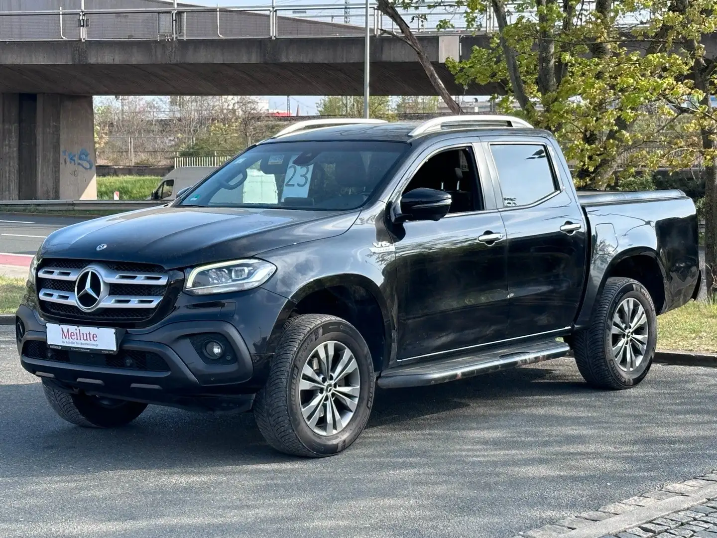 Mercedes-Benz X 350 d 4Matic*360°*LED*Leder*3,5t AHK*Euro6 Schwarz - 1