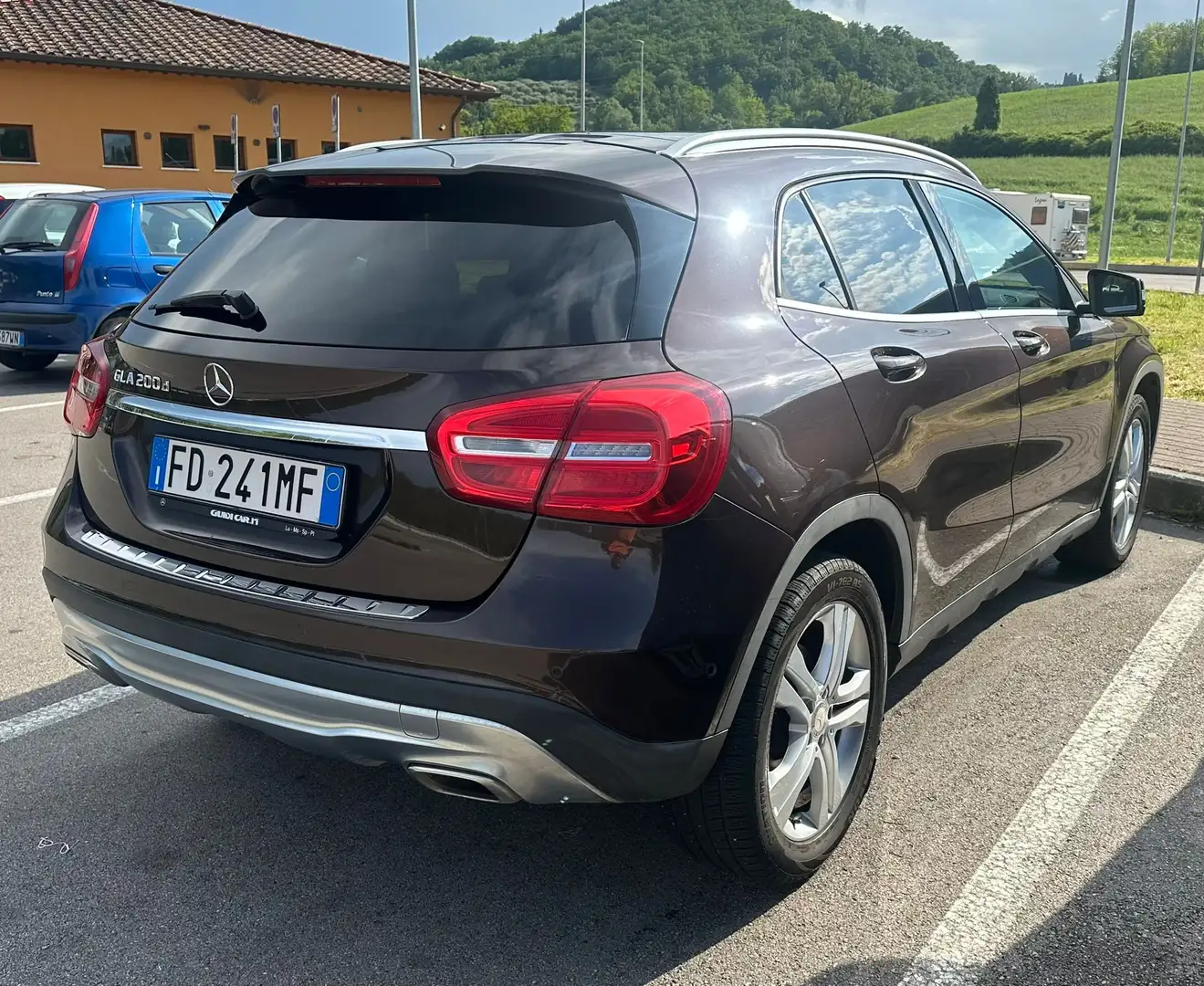 Mercedes-Benz GLA 200 GLA-X156 2014 d (cdi) Enduro auto Marrone - 1