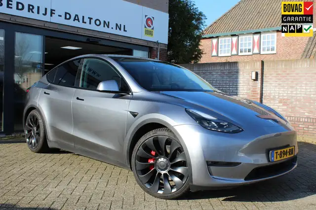 Tesla Model Y Performance AWD 75 kWh 456 PK / 21" LMV /PANODAK /