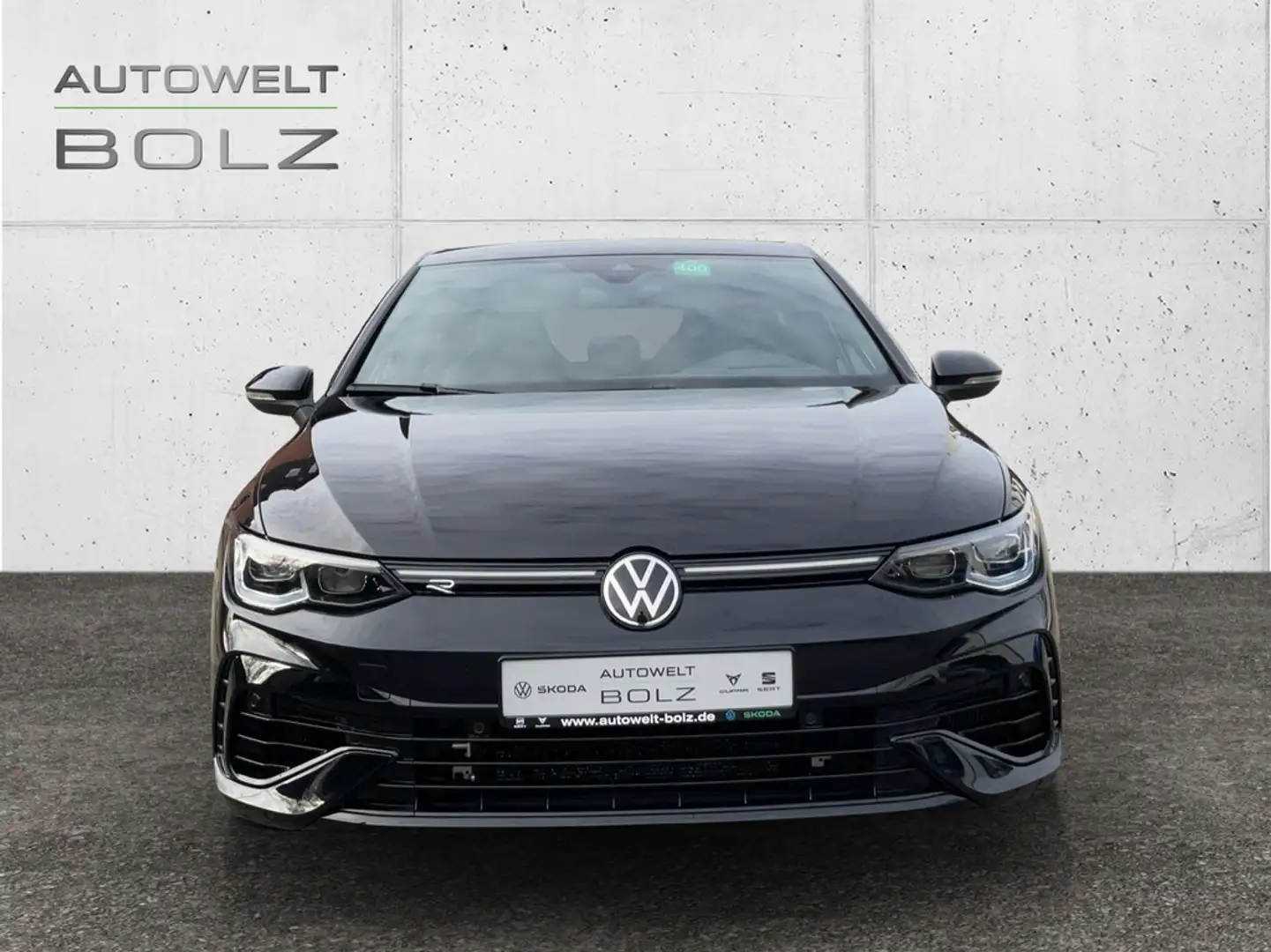 Volkswagen Golf VIII R 4Motion 2.0 TSI HUD Navi Akrapovic H Schwarz - 2